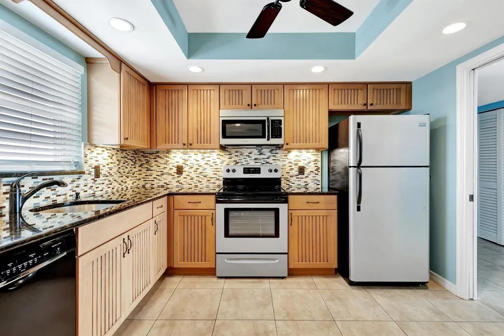 301 Lake Shore Drive #503 Lake Park, FL 33403