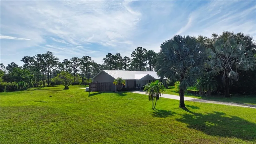 12050 138th Avenue Fellsmere, FL 32948