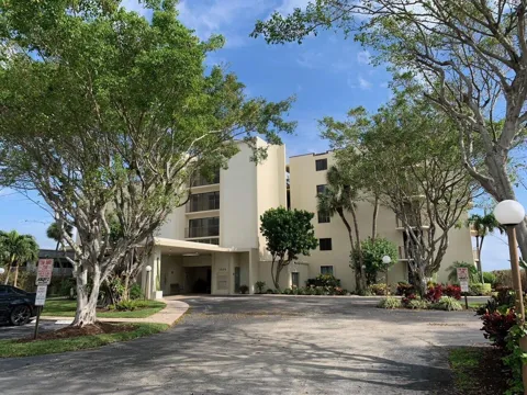 1202 S Lake Drive #502
