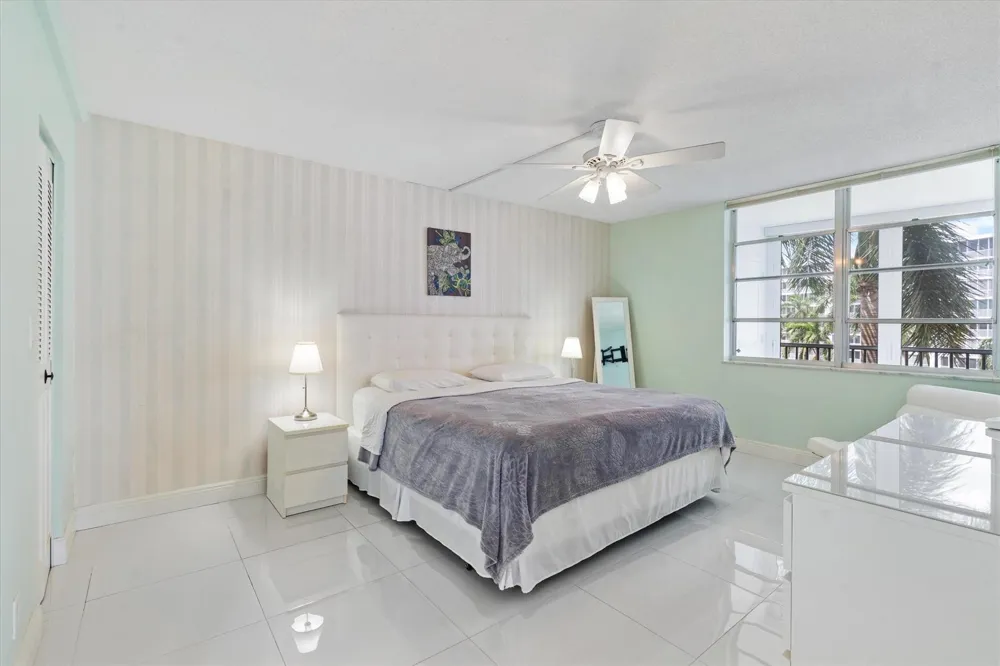 3300 S Ocean Boulevard #617-c Highland Beach, FL 33487
