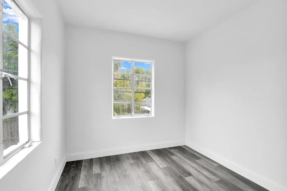 820 Dixie Highway #4 