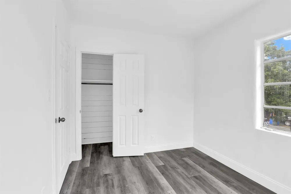 820 Dixie Highway #4 