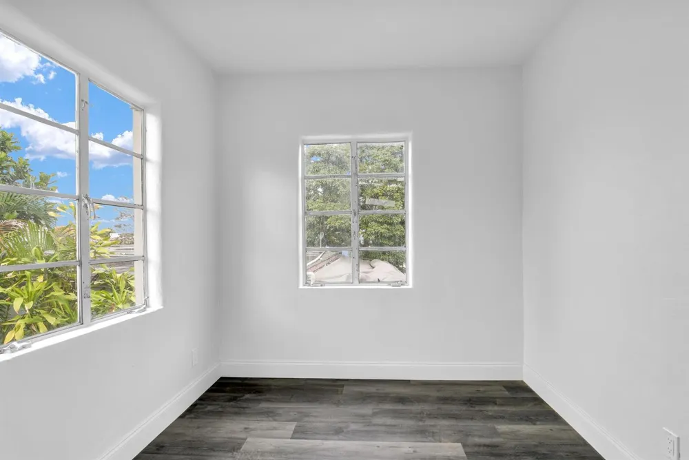 820 Dixie Highway #4 