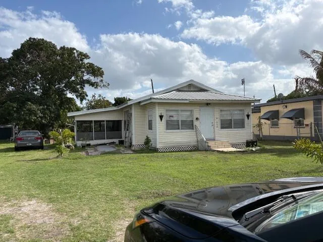 522 E Ventura Avenue Clewiston, FL 33440