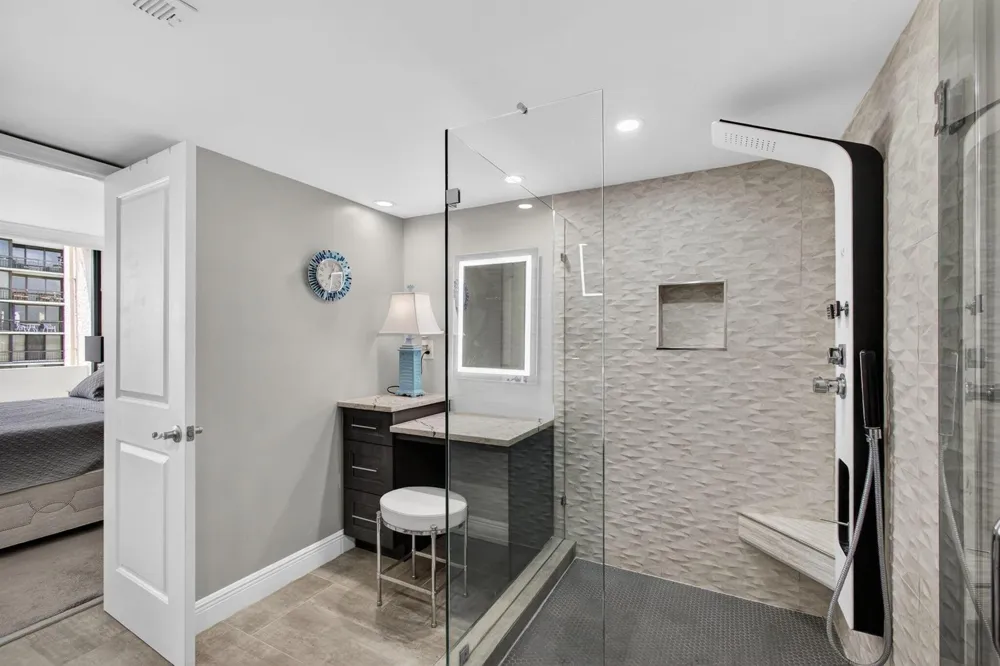 4200 Ocean Drive #2-803 Riviera Beach, FL 33404