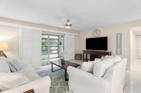 934 NW Spruce Ridge Drive #2