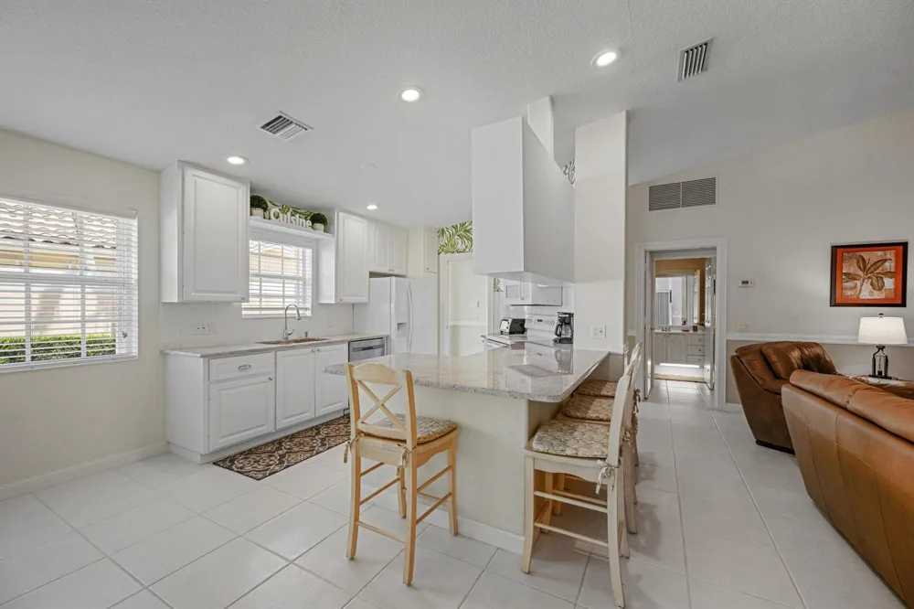 8558 SE Retreat Drive Hobe Sound, FL 33455