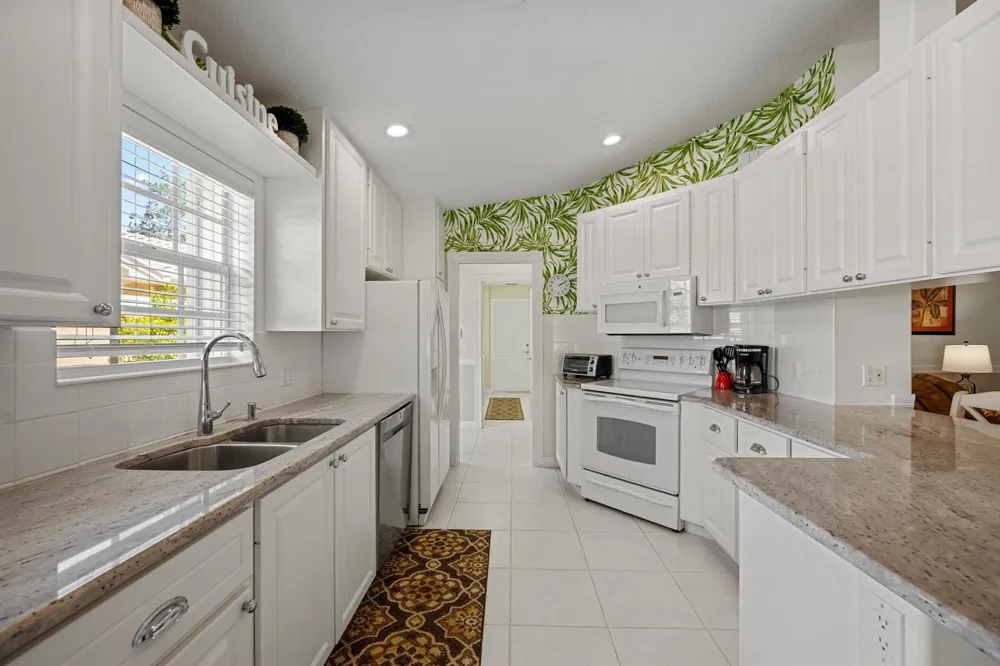 8558 SE Retreat Drive Hobe Sound, FL 33455
