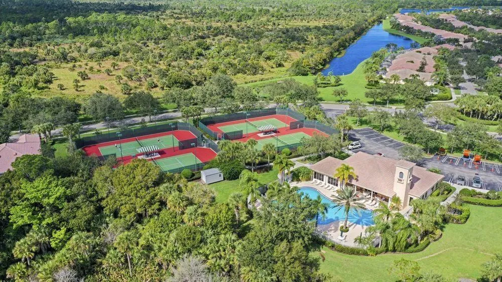 8558 SE Retreat Drive Hobe Sound, FL 33455
