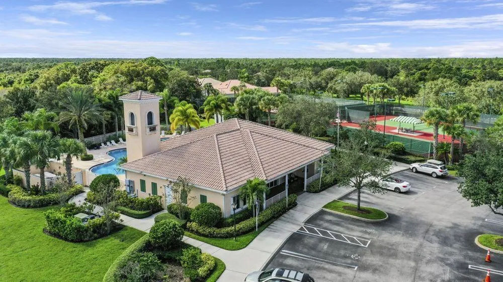 8558 SE Retreat Drive Hobe Sound, FL 33455