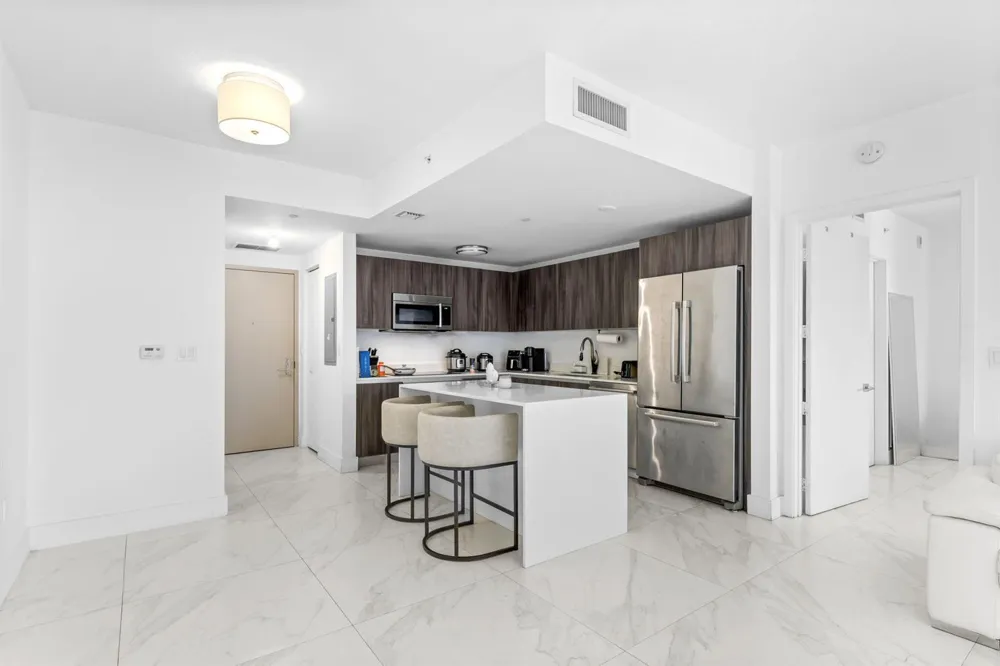 488 NE 18th Street #905 Miami, FL 33132