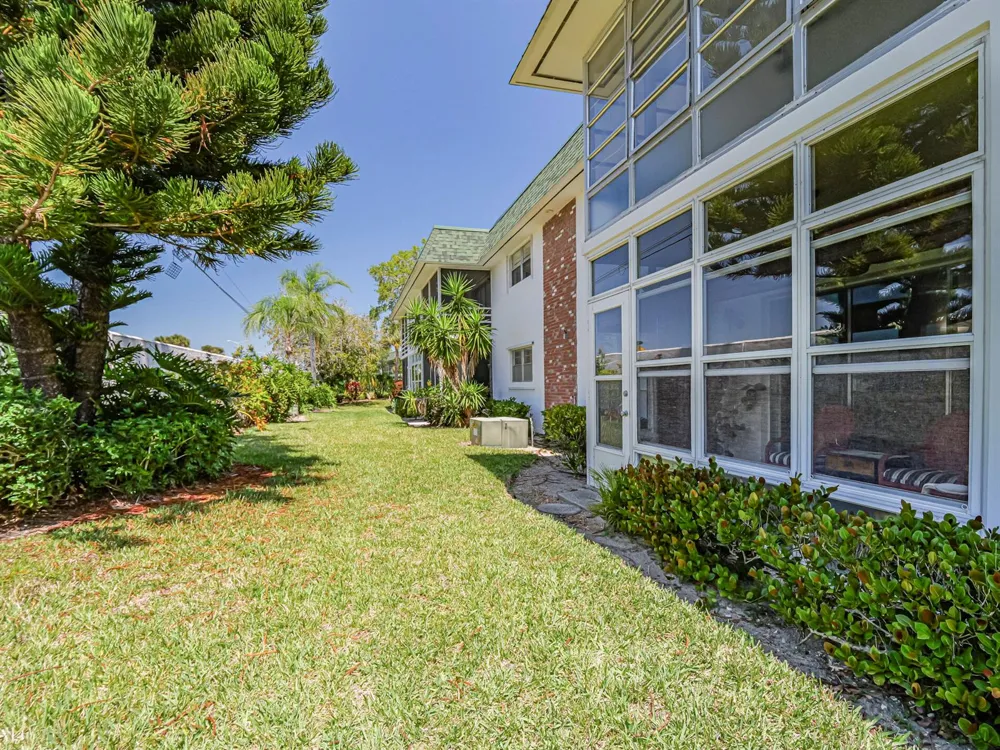 2800 Indian River Boulevard #4r Vero Beach, FL 32960