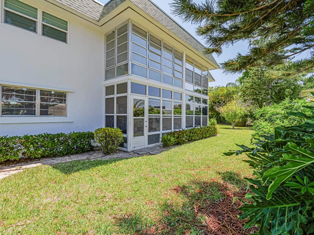 2800 Indian River Boulevard #4r Vero Beach, FL 32960