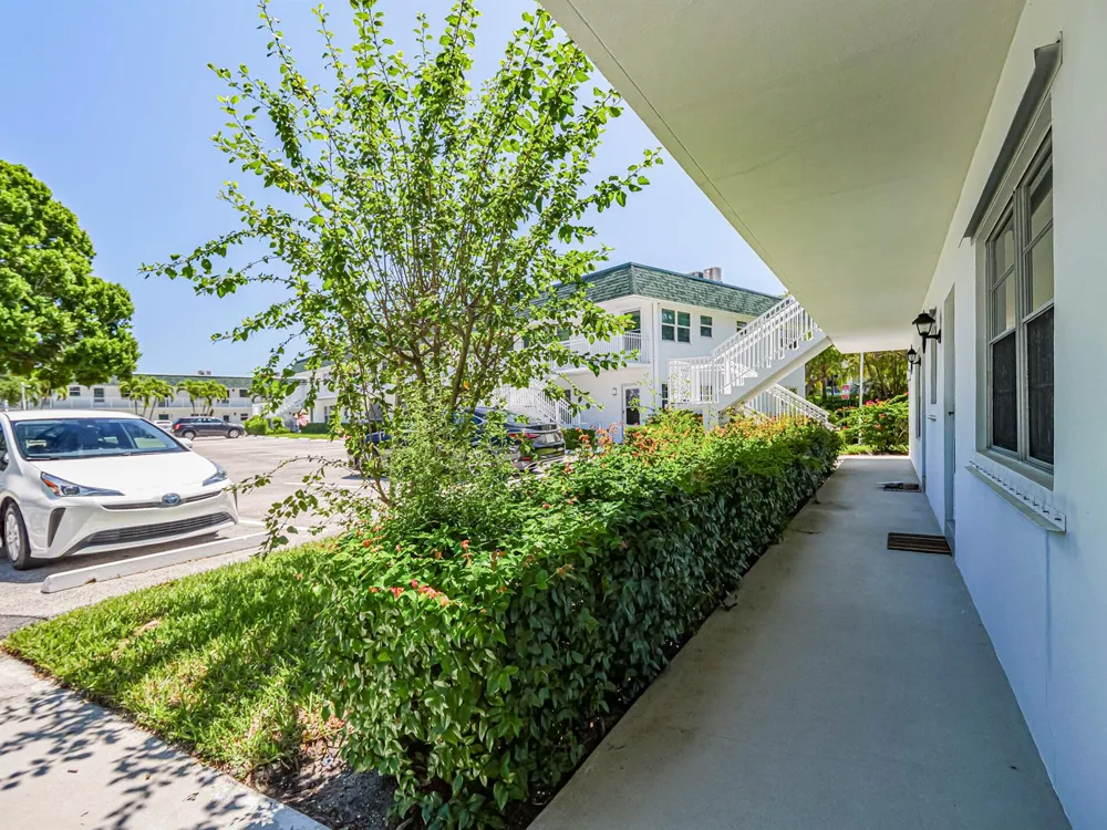 2800 Indian River Boulevard #4r Vero Beach, FL 32960