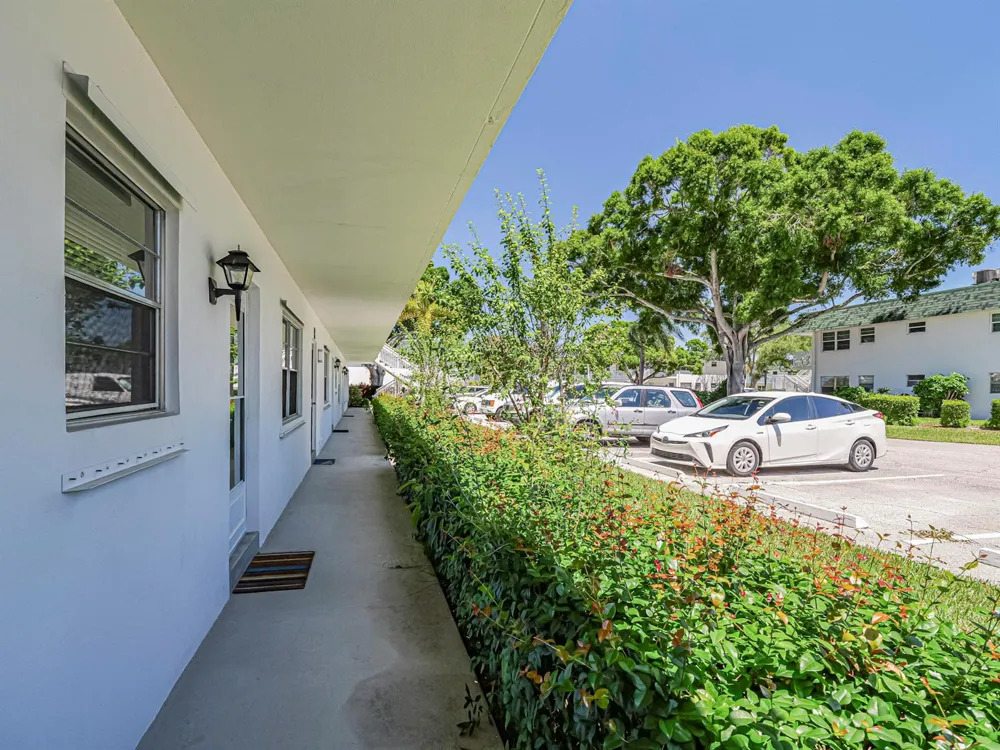 2800 Indian River Boulevard #4r Vero Beach, FL 32960