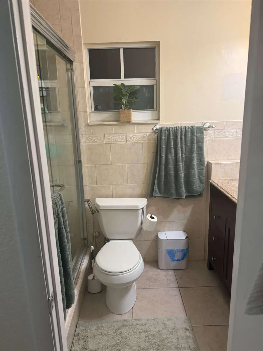 4403 Anna Lane Palm Springs, FL 33406