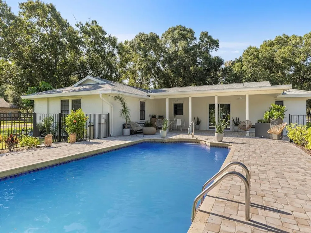 8530 8th Street Vero Beach, FL 32968
