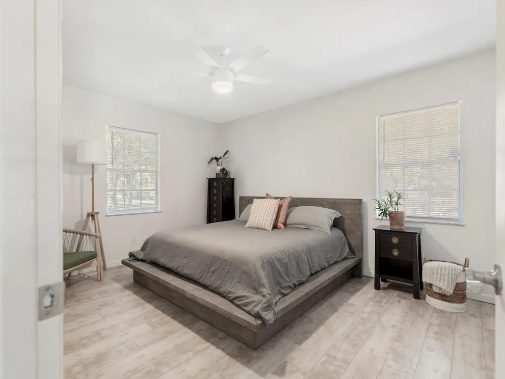 8530 8th Street Vero Beach, FL 32968