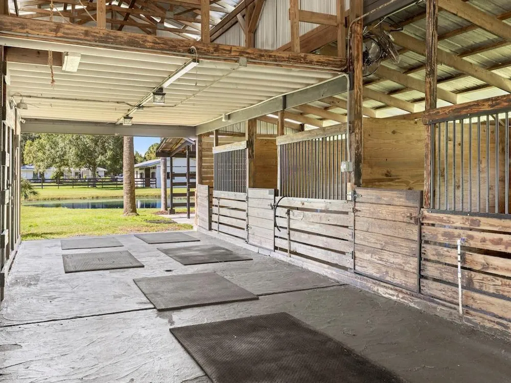 8530 8th Street Vero Beach, FL 32968