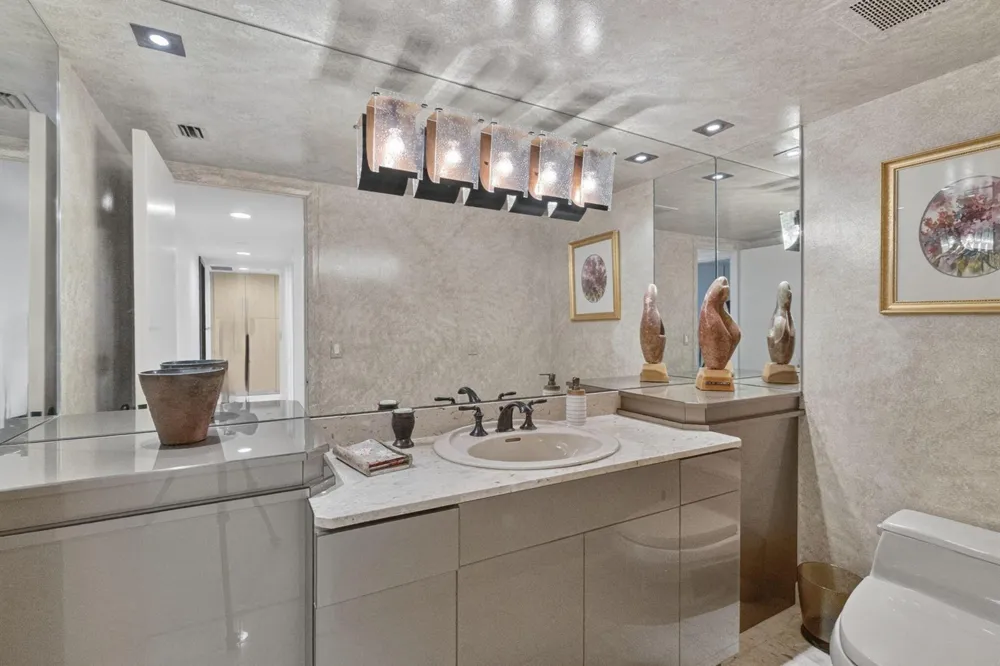 3505 S Ocean Boulevard #14n Highland Beach, FL 33487