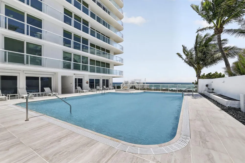 3505 S Ocean Boulevard #14n Highland Beach, FL 33487