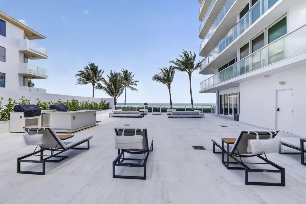 3505 S Ocean Boulevard #14n Highland Beach, FL 33487