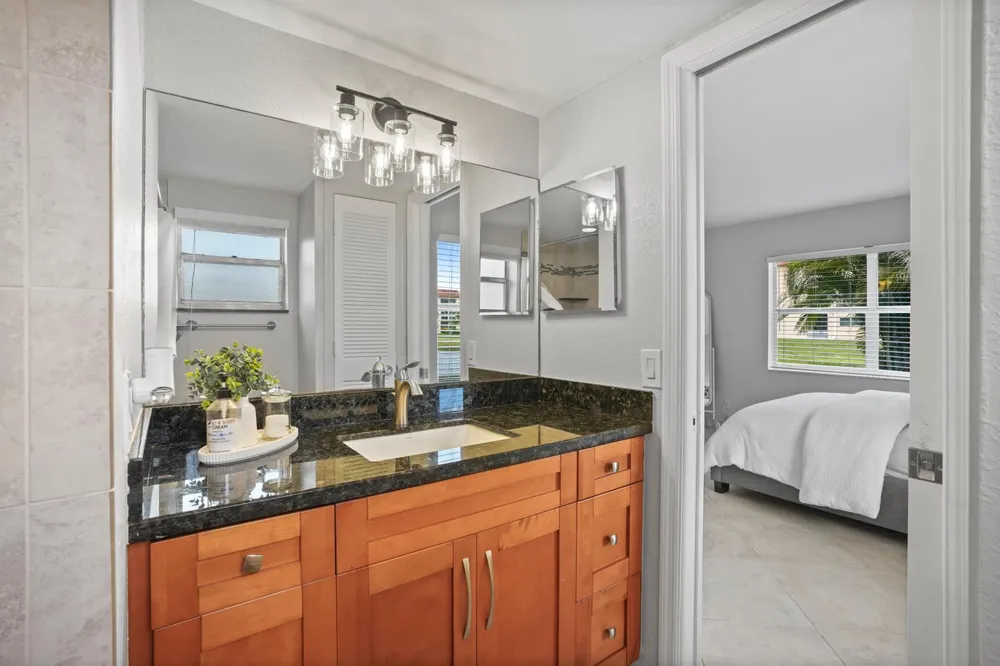 2781 Pine Island Road #112 Sunrise, FL 33322