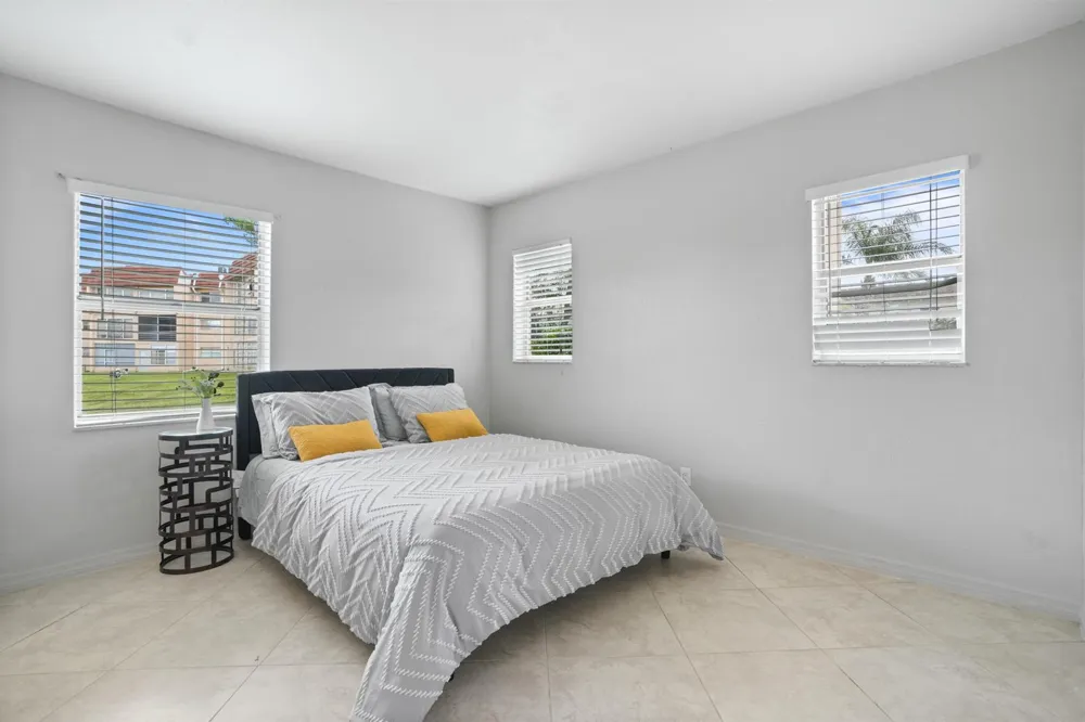 2781 Pine Island Road #112 Sunrise, FL 33322