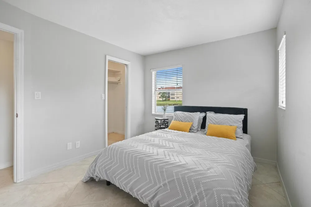 2781 Pine Island Road #112 Sunrise, FL 33322