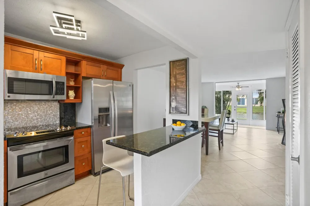 2781 Pine Island Road #112 Sunrise, FL 33322