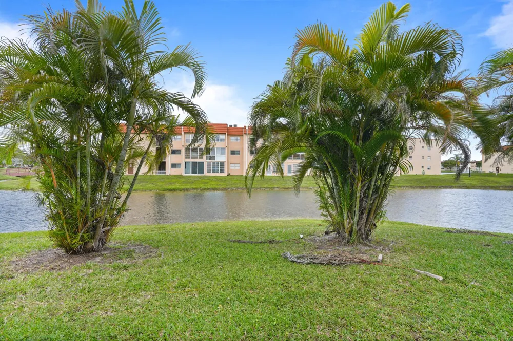 2781 Pine Island Road #112 Sunrise, FL 33322
