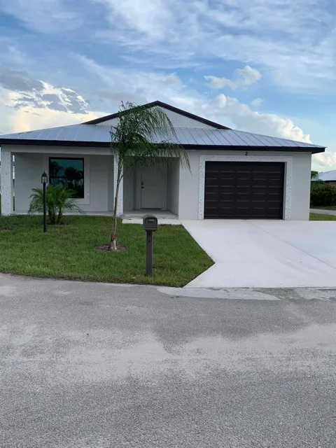 43 La Villa Way