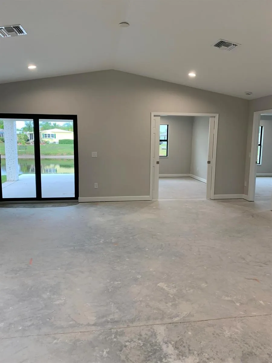 43 La Villa Way Fort Pierce, FL 34951