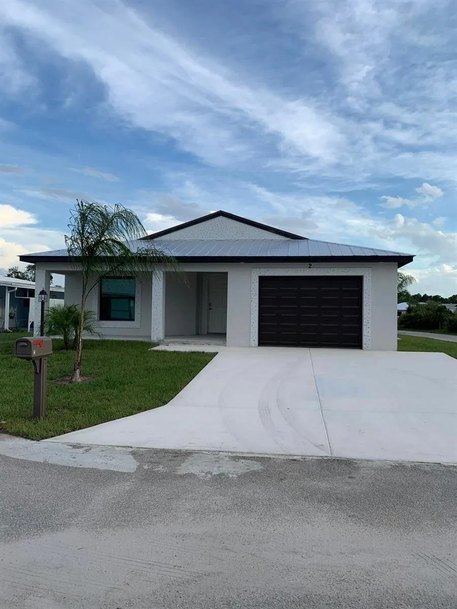43 La Villa Way Fort Pierce, FL 34951