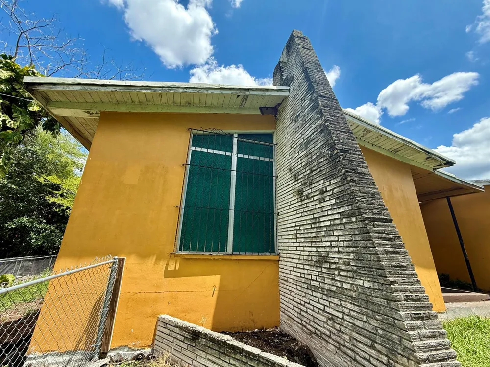 601 W Canal St Street Belle Glade, FL 33430