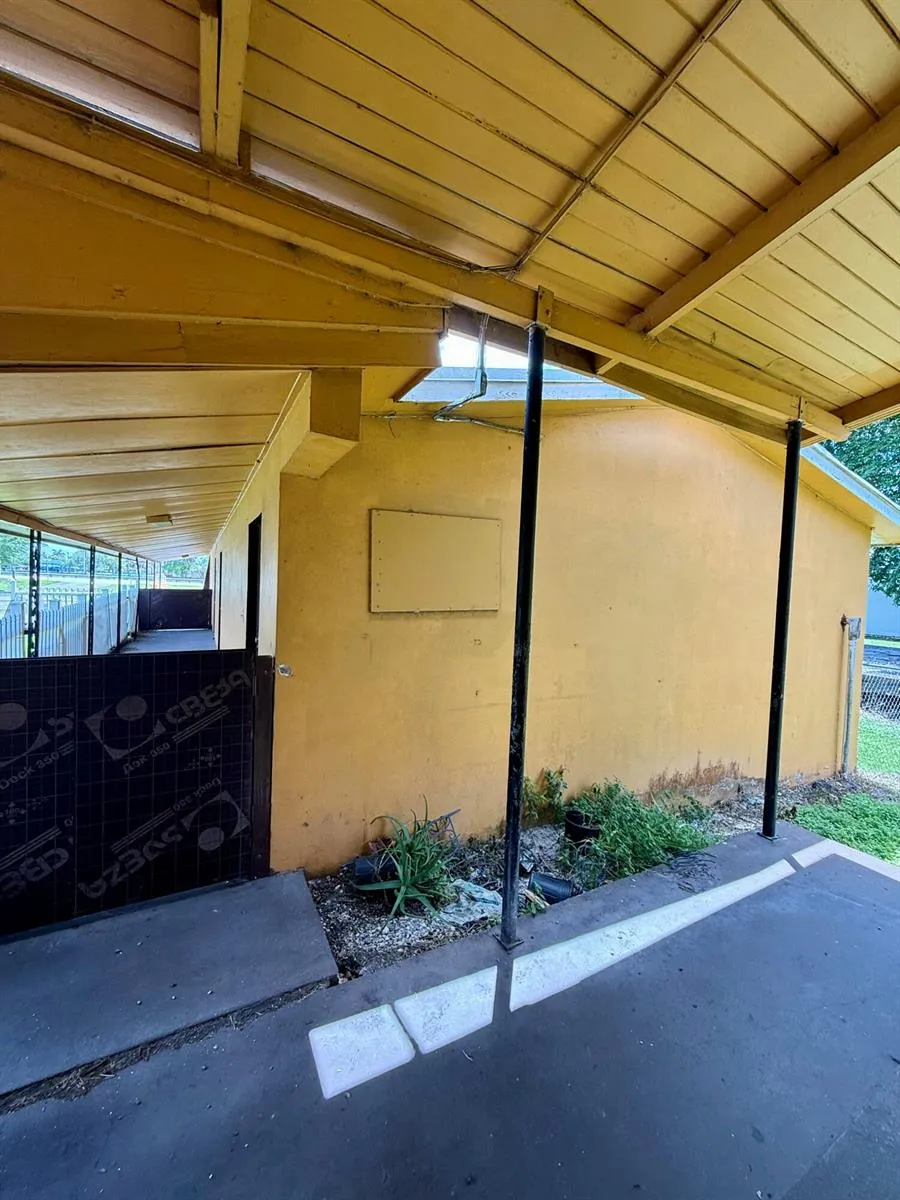 601 W Canal St Street Belle Glade, FL 33430