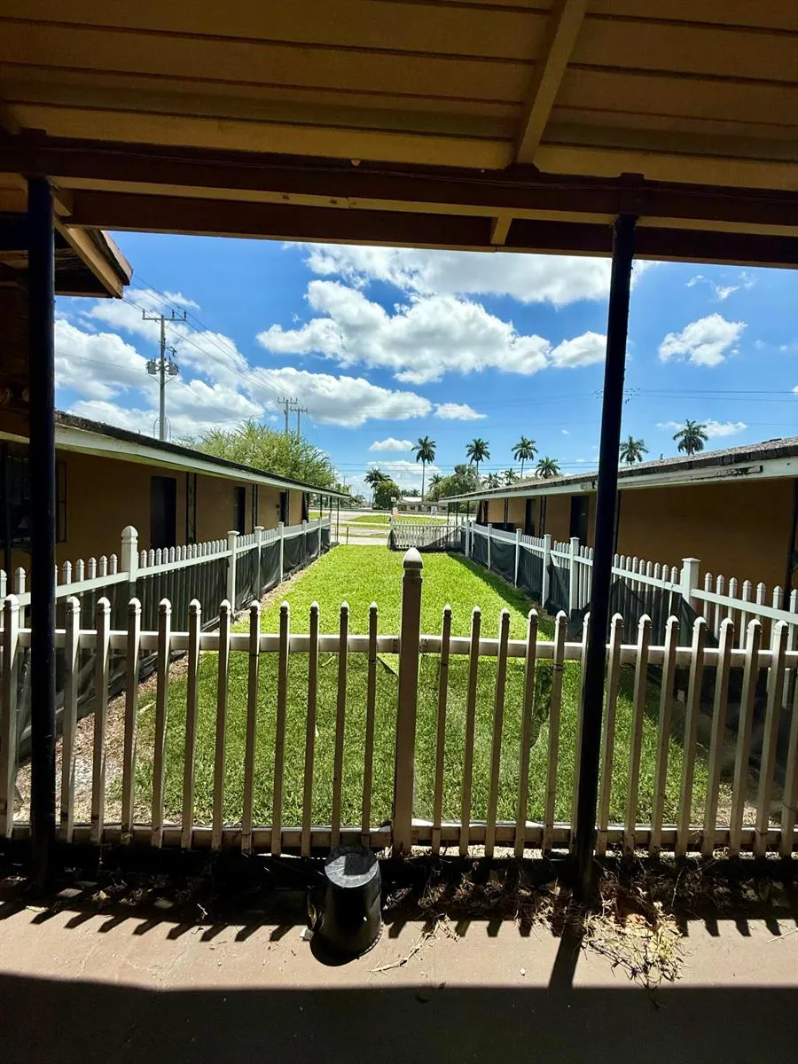 601 W Canal St Street Belle Glade, FL 33430