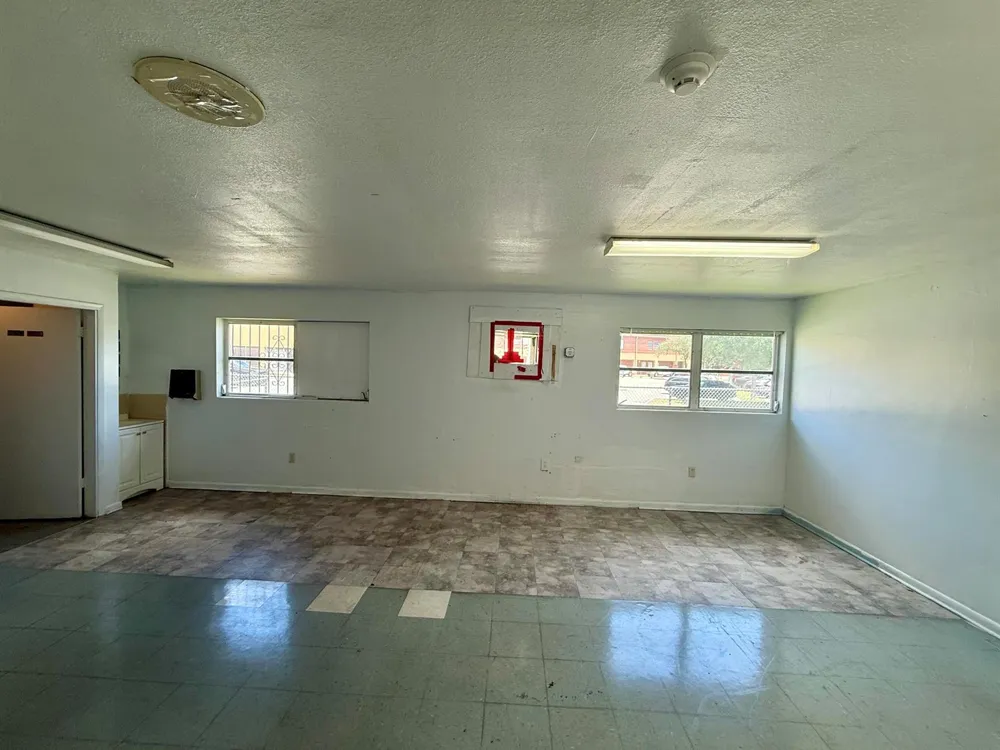 601 W Canal St Street Belle Glade, FL 33430