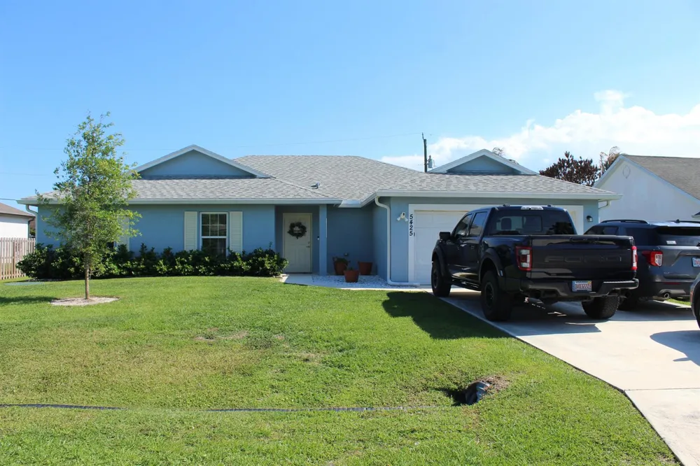 5425 NW Edgewater Avenue Port St. Lucie, FL 34983