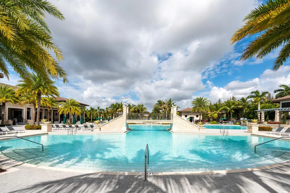 7925 NW 104th Avenue #24 Doral, FL 33178