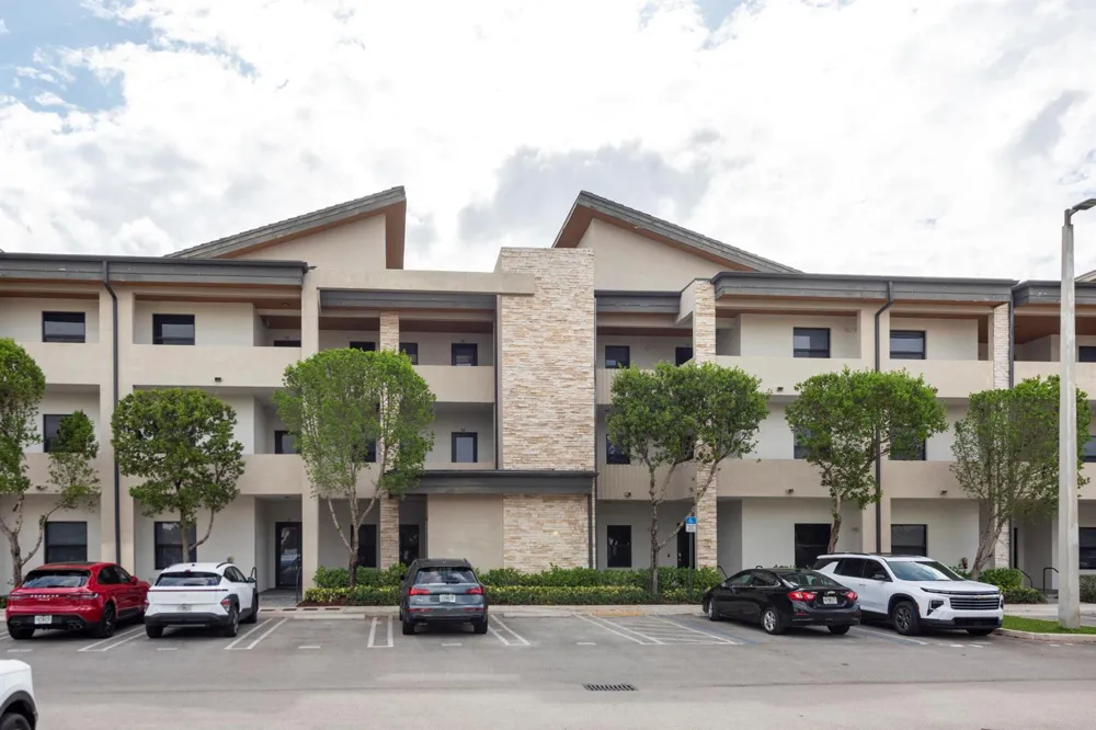 7925 NW 104th Avenue #24 Doral, FL 33178