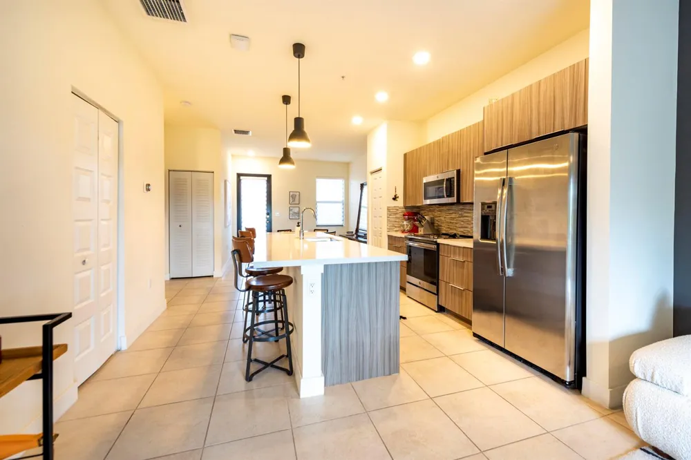 7925 NW 104th Avenue #24 Doral, FL 33178