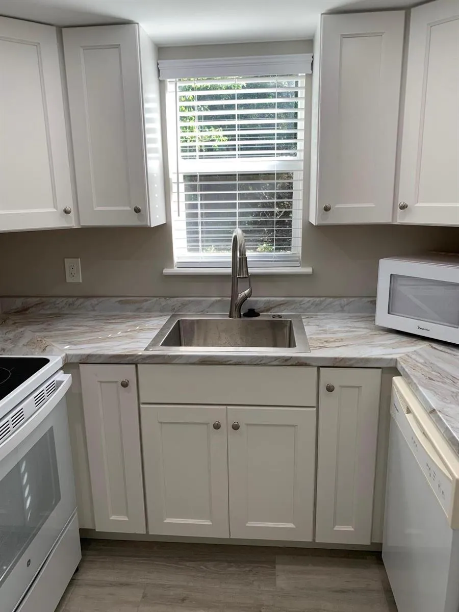 4220 NE Indian River Dr. Drive ##2 Jensen Beach, FL 34957