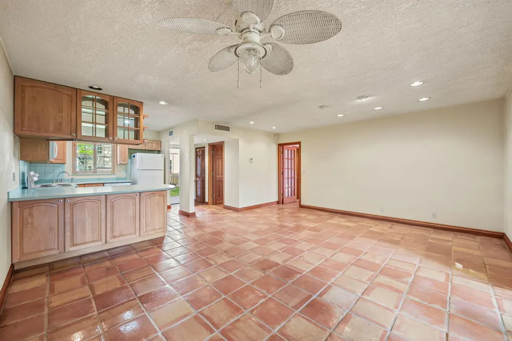 752 Lori Drive #219 Palm Springs, FL 33461