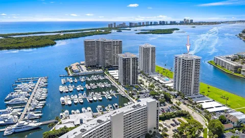 123 Lakeshore Drive #445