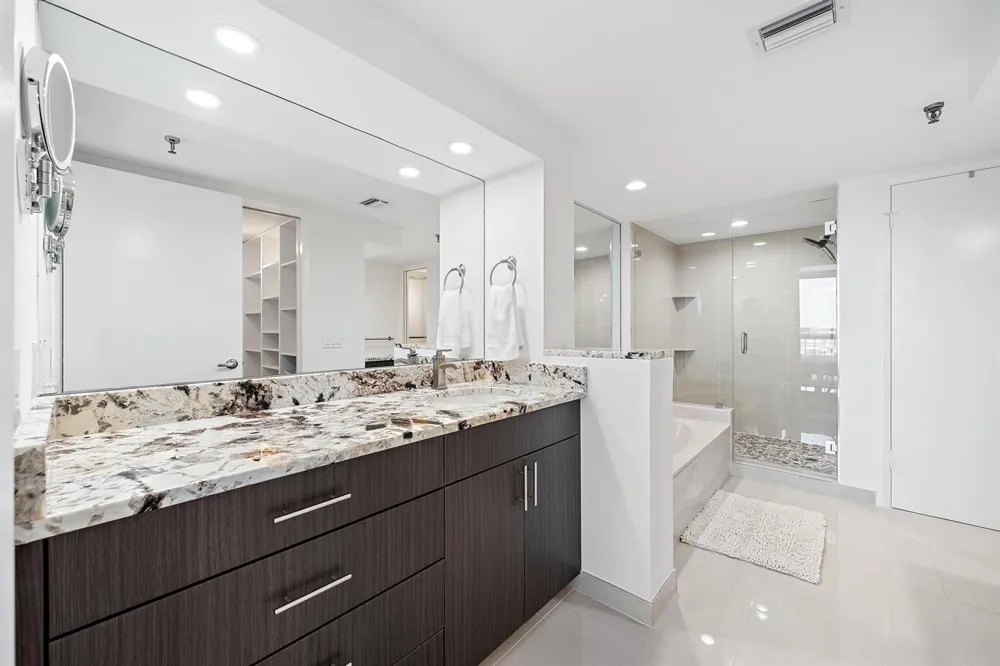 123 Lakeshore Drive #445 North Palm Beach, FL 33408