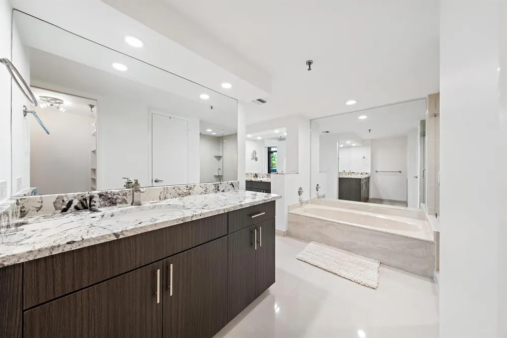 123 Lakeshore Drive #445 North Palm Beach, FL 33408