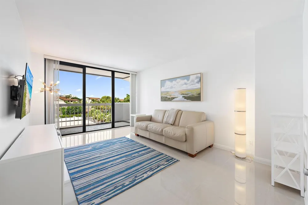 123 Lakeshore Drive #445 North Palm Beach, FL 33408