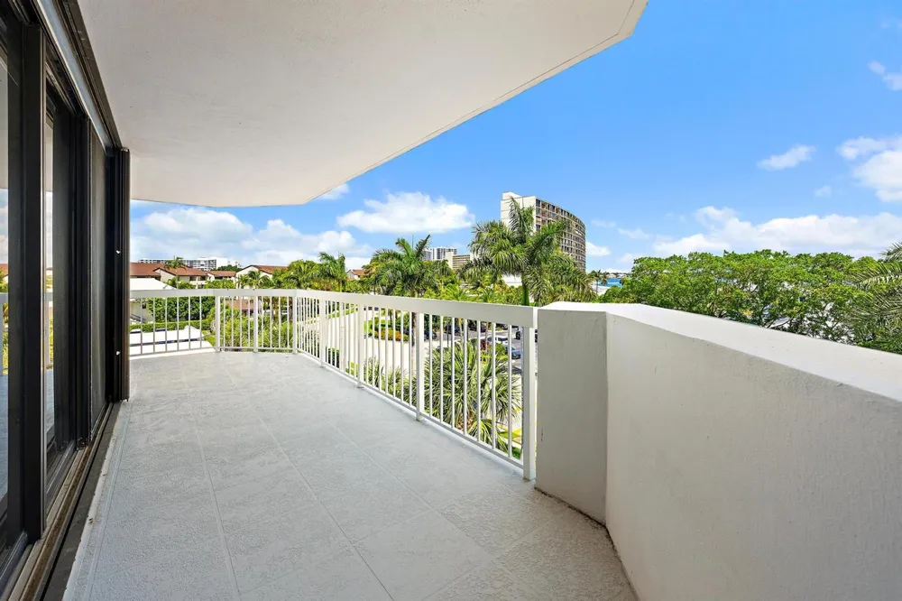 123 Lakeshore Drive #445 North Palm Beach, FL 33408