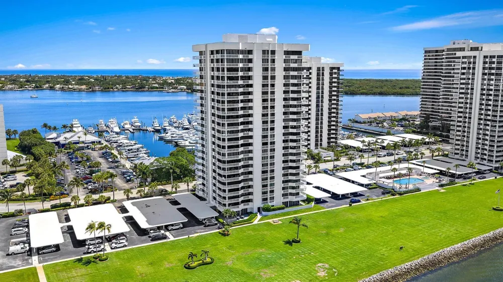 123 Lakeshore Drive #445 North Palm Beach, FL 33408